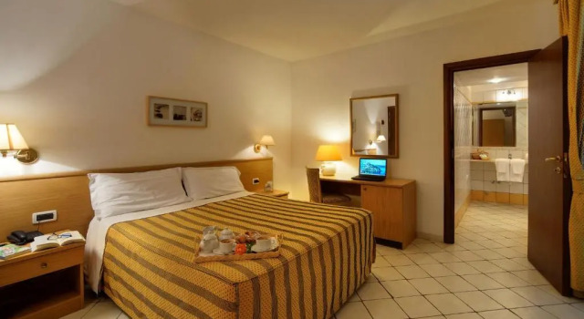 Трёхместный номер Standard Hotel La Luna