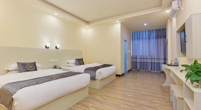 Номер Deluxe H&L Hotel New Baiyun International Airport Store