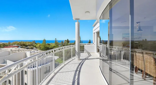 Апартаменты Пентхаус Beachside Resort Kawana Waters