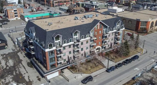 Comfy Home Office Condo w Parking Balcony Coffee, Rezervați Hotel Beltline Calgary, aproape de Reader Rock Garden