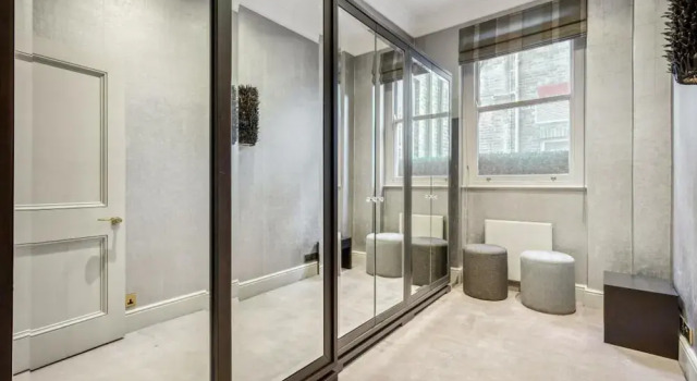 Knightsbridge Flat 3 Bed