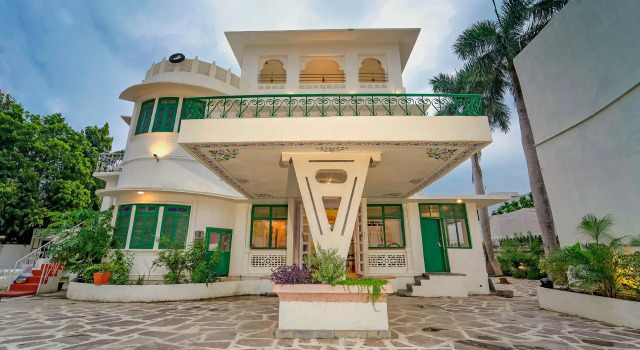 Treebo The Regal House, Near Fateh Sagar Lake, Забронировать Бутик-отель Отели штата Раджастхана с парковкой, Парковка