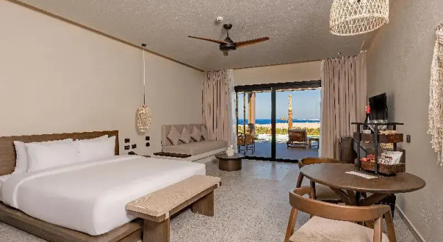 Полулюкс c 1 комнатой с балконом Отель Sentido Naga Bay