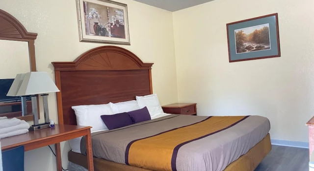 Номер Deluxe Budget Inn Express