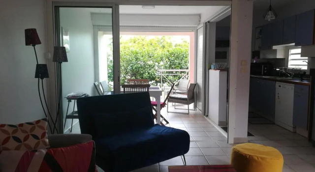 Beau T2 tout confort, résidentiel & calme, Prenota Hotel Hotel a Grande-Terre con parcheggio, Parcheggio