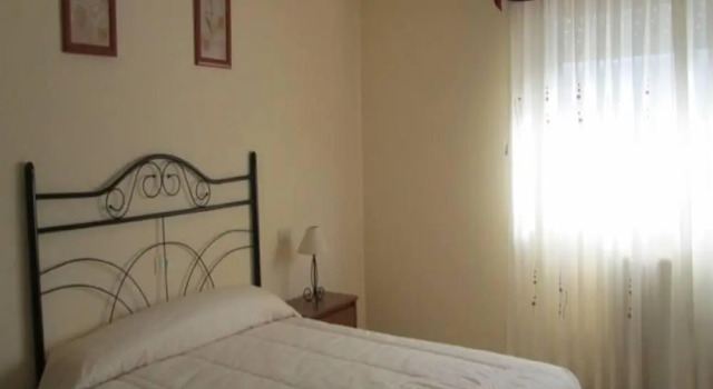 Bueu 101893 2 Bedroom Apartment By Mo Rentals, Book Apartment Bueu 