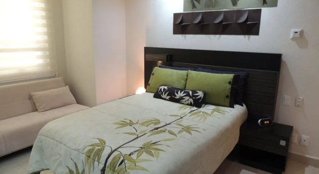 Номер Standard с балконом Newly Listed Ocean View 1 Bedroom