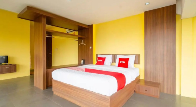 Люкс Deluxe Capital O 1973 Guest House Toserba Selamat Syariah Pelabuhan Ratu