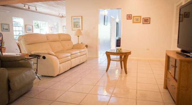 Dunn's House Harbour Island House With Pool, Book Hotel Dunmore Town Bahamas