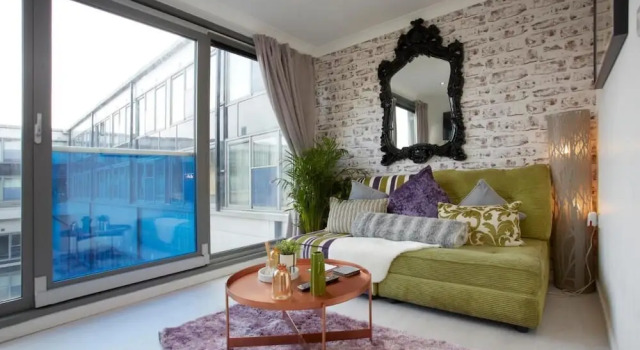 The Cakide - Leeds Stunning, Contemporary Cosy Find