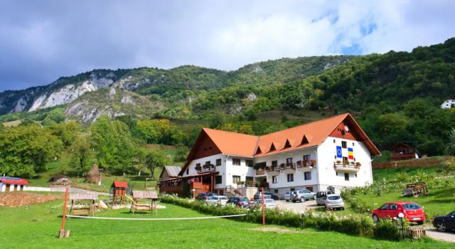 Pensiunea Sub Piatră, Reserva ahora Hostal o pensión Sălciua de Sus 