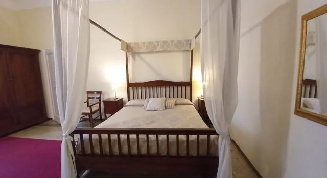 Четырёхместный номер Comfort Hotel Tourist House