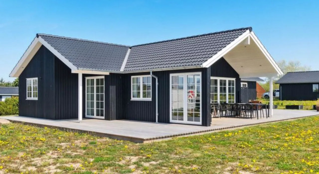 "Duschanka" - 550m from the sea in Sealand, Book Hotel Føllenslev Sjælland