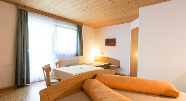 Haus Binder, Rezerwuj Hotel Hotele w Tyrol z parkingiem, Parking