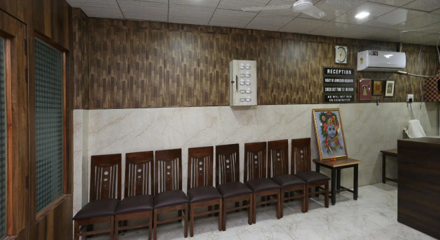 OYO 19948 Hotel Goverdhan