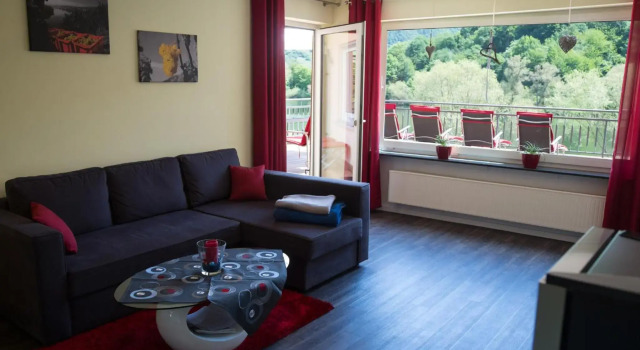 Ferienwohnung Sonnendeck, Забронировать Отель Трабен-Трарбах Мозель - Германия