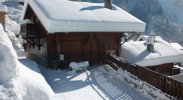 Коттедж Chalet Analma