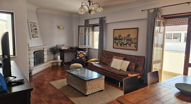 Studios in the Center of Cascais, Забронировать Отель Отели Кашкайш с парковкой, рядом с Культурный центр Кашкайша, Парковка