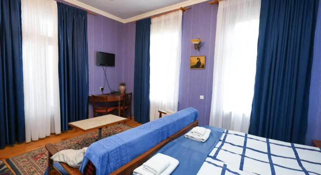 Guest house Evdoshvili St N5, Prenota Affittacamere Hotel a Kakheti con parcheggio, Parcheggio