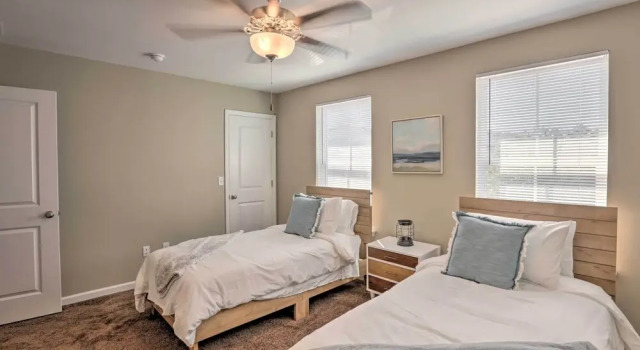 Апартаменты Airy Tallahassee Condo ~ 5 Mi to Downtown!
