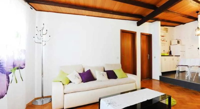 Teatro Apartments