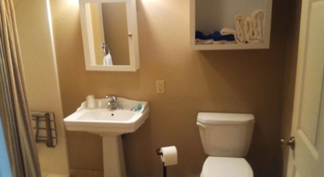 Четырёхместный люкс Two Rivers Inn West