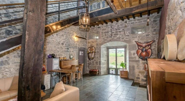 Les Fous Du Village, Rezerwuj Hotel Saint-Esteben 