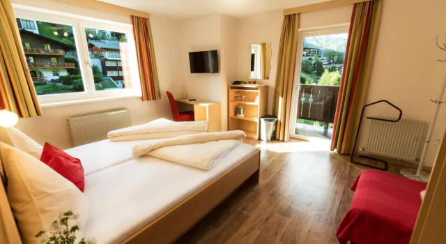 Номер Comfort "Quality Hosts Arlberg" Hotel-Gasthof Freisleben