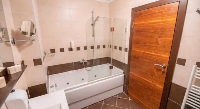Апартаменты Superior Garden City Hotel Konjic