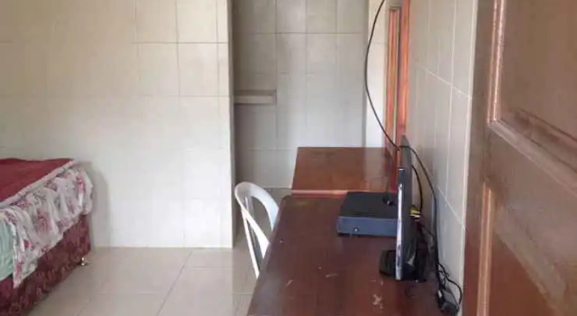 Hotel Anggrek, Забронировать Отель Энд провинция Восточная Нуса-Тенгара