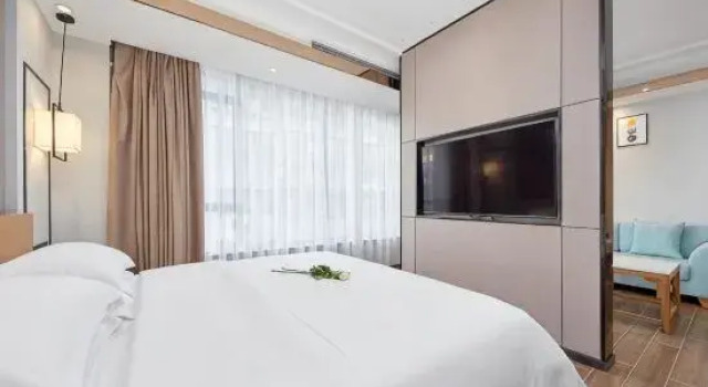 Люкс Grand Fu'an Hotel (Guangzhou Baiyun Station Baixin Plaza)
