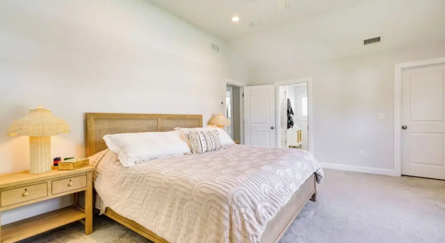 Коттедж Sleek Long Branch Vacation Rental w/ Pool + Patio!