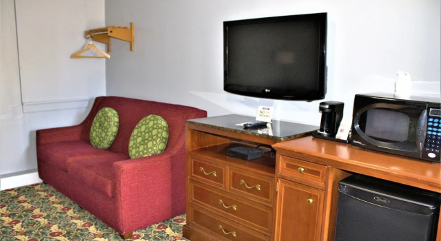 Люкс HavenPointe Inn & Suites