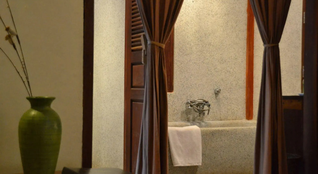 Inthira Champasak Hotel, Book Hotel Champasak Champasak