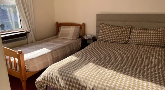 Erneside Townhouses 3 Bedroom Self-catering Holiday Rentals Near River Erne, Buchen Sie Ferienhaus Belturbet Cavan