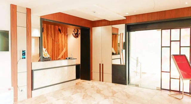 Clarks Inn Express Jammu, Забронировать Отель Отели Джамму и Кашмира с парковкой, Парковка