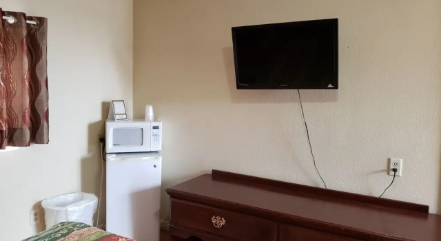Номер Economy Mustang Motel