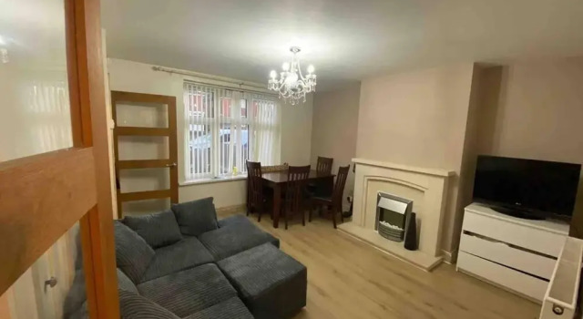 Beautiful 2-bed House in Birmingham, Varaa Hotelli Birmingham West Midlands