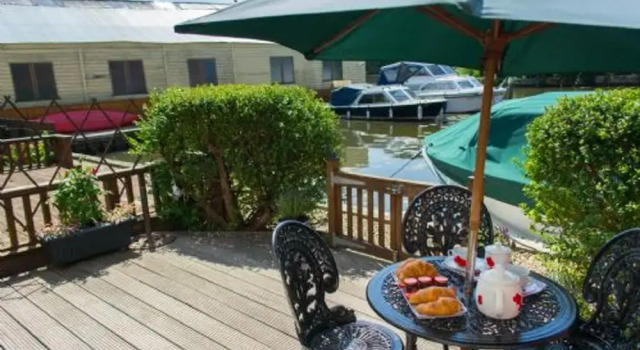 Коттедж Host Stay Quayside Cottage