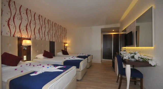 Трёхместный номер Standard с балконом Kleopatra Micador Otel