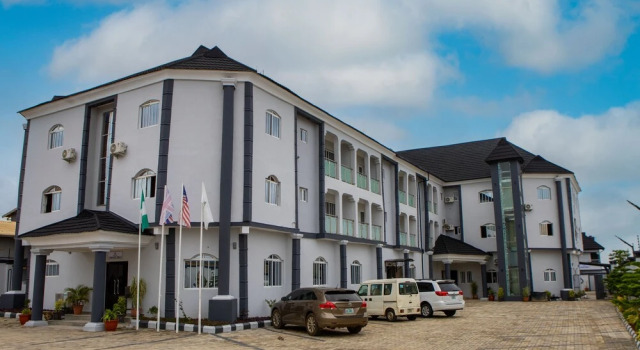 Wingate Exotic, Book Hotel Hotels in Kwara with Breakfast, Breakfasts