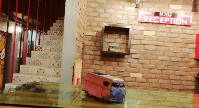 Voswos Garage Coffee & Hotel, Забронировать Отель Коньяалты 
