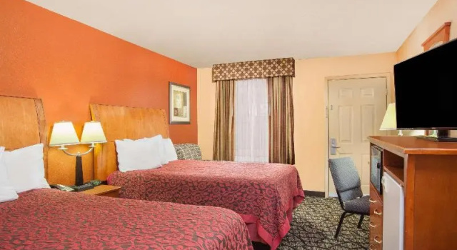 Standard Vierer Zimmer Days Inn by Wyndham Centerville