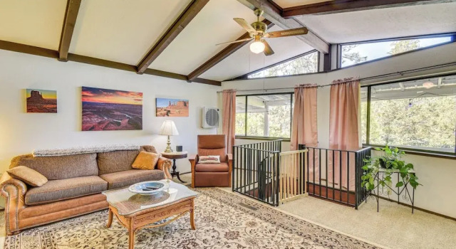 Peaceful Groveland Home w/ Deck + Fire Pit!