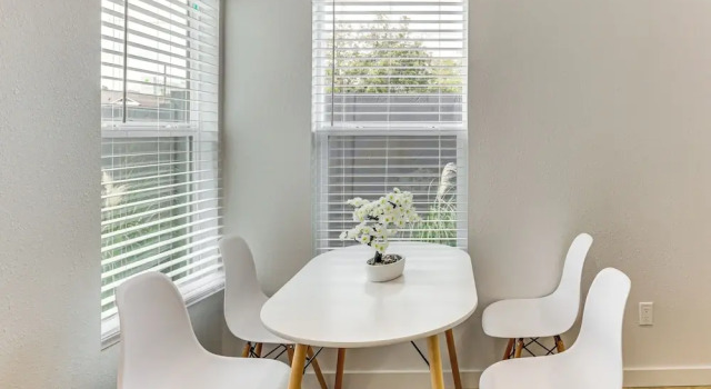 Great for Travel Nurses: 2BR East Dallas Townhome!