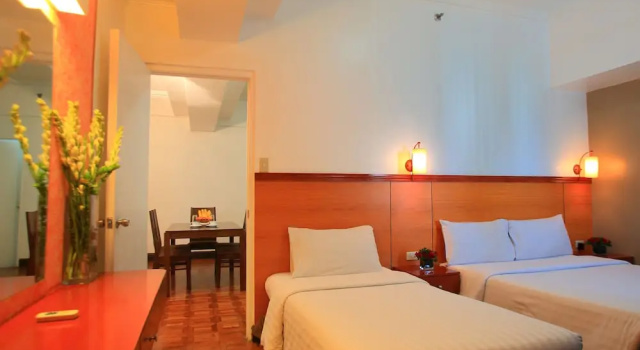 Люкс с 2 комнатами BSA Suites Makati