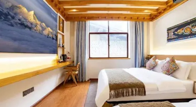 Люкс Zanpu Homestay (Shangri-La Dukezong Ancient City)