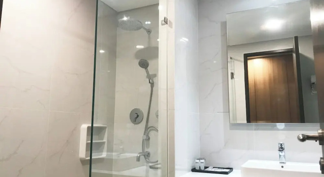 Полулюкс с балконом Labersa Hotel & Convention Center Samosir