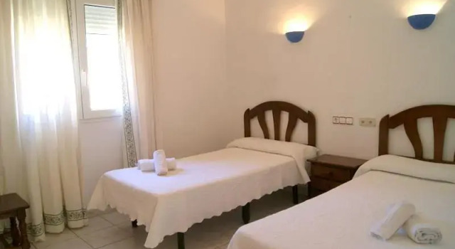 Villa near the beach, with pool, in Javea