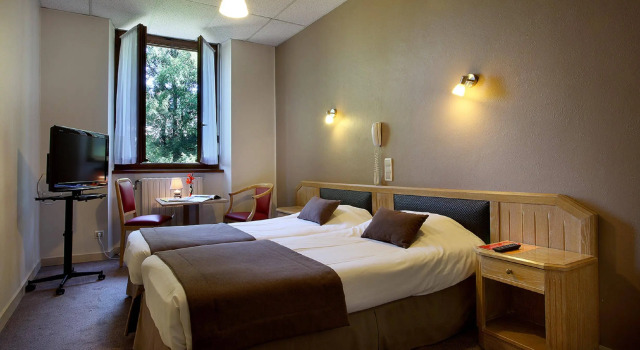 Hotel des Eaux, Rezervovat Hotel Aix-les-Bains Lac du Bourget